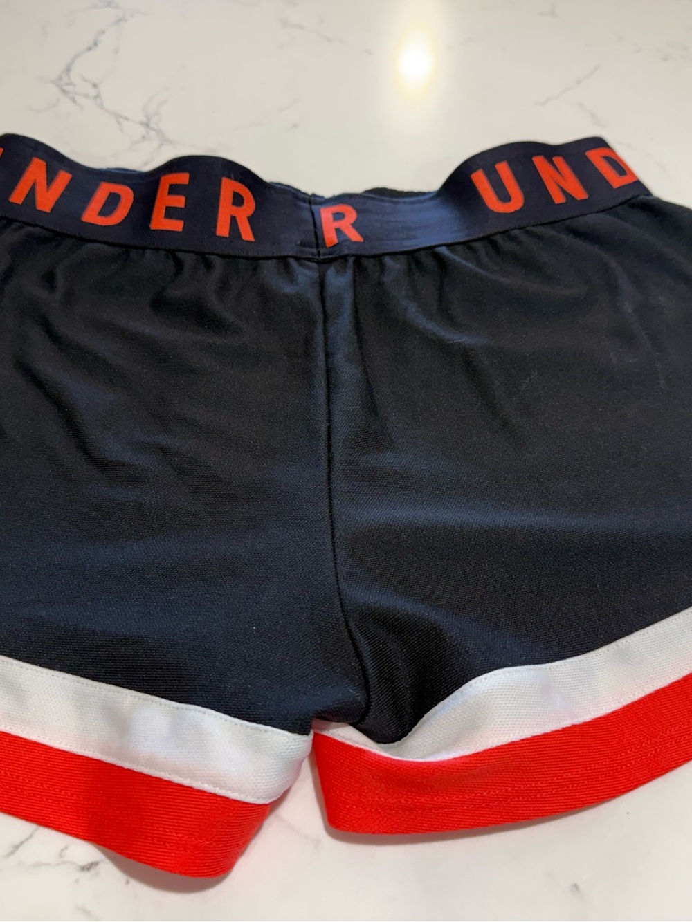 Under Armour Women’s Black Play Up Stripe Wordmark Shorts Size Medium Loose - Picture 3 of 10